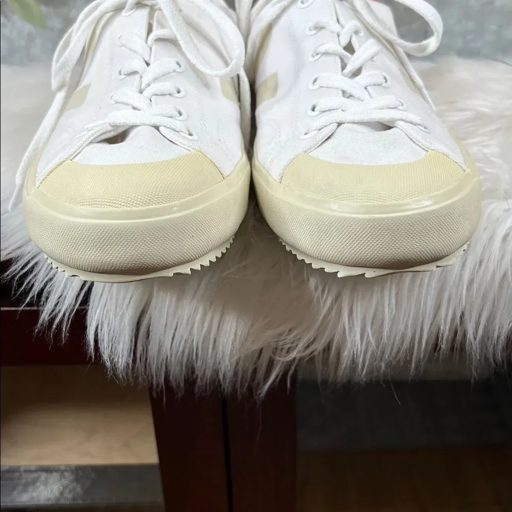 Veja Nova Low Top Sneakers Size 11